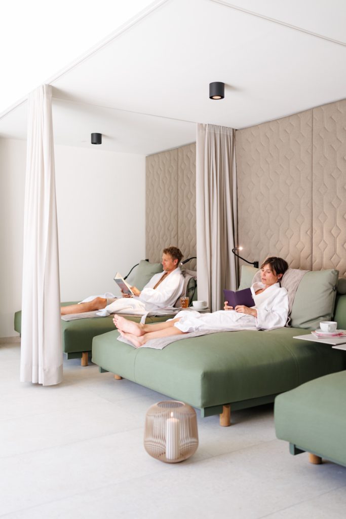 Der neue Wellnessbereich im Saunahaus im Hotel Weinlandhof Gamlitz in der Südsteiermark lädt zum Entspannen ein.